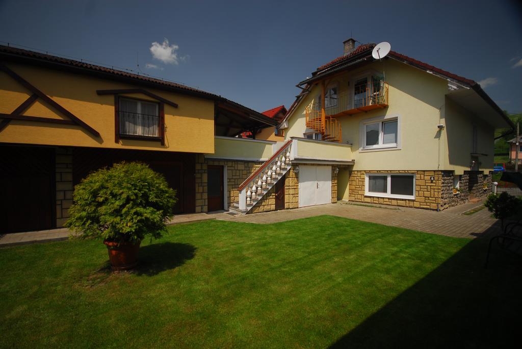 Apartman Elegant Bešeňová Rum bild