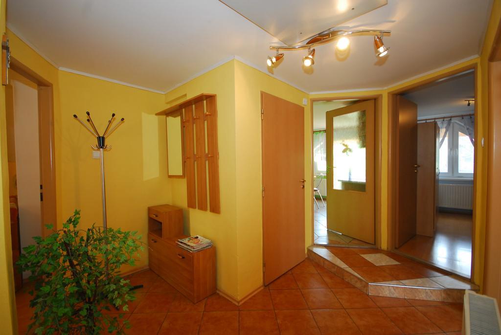 Apartman Elegant Bešeňová Rum bild