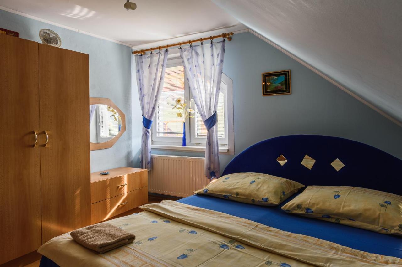 Apartman Elegant Bešeňová Exteriör bild