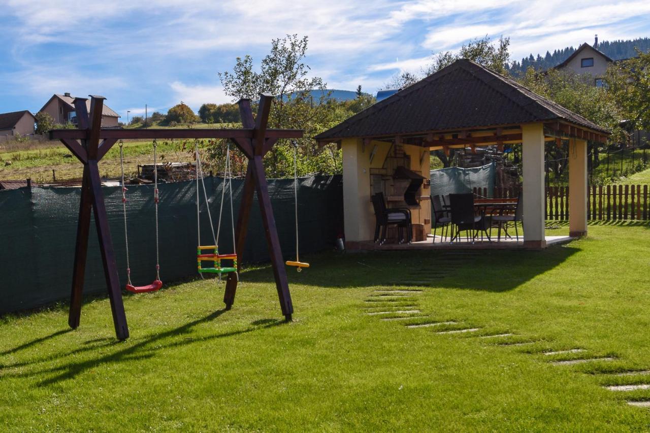 Apartman Elegant Bešeňová Exteriör bild